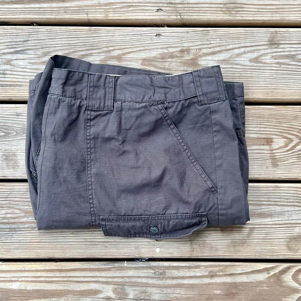 Brown/Grey Cargo Vintage Shorts.